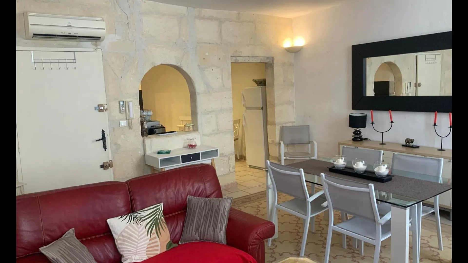 La Maison Des Arenes Arlés